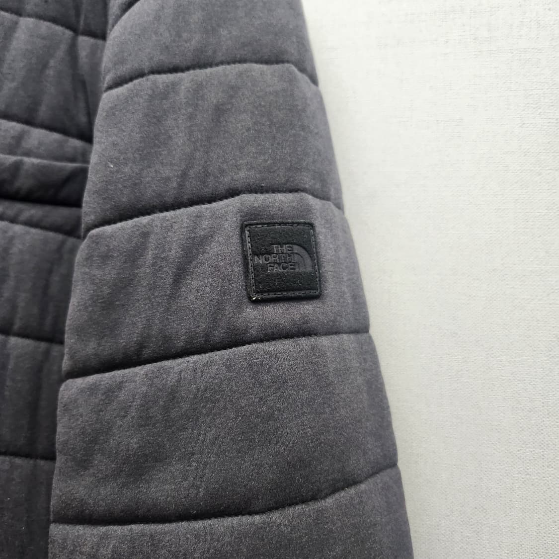 노스페이스 로고 와펜 경량패딩 105(L) 상품이미지3