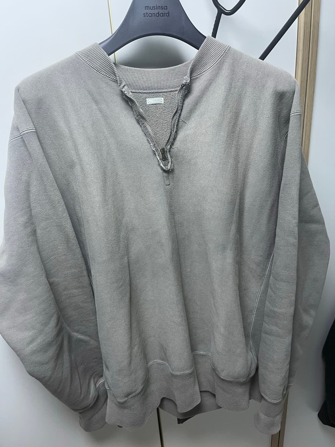 아프레쎄 립 하프 집업 그레이 상품이미지2