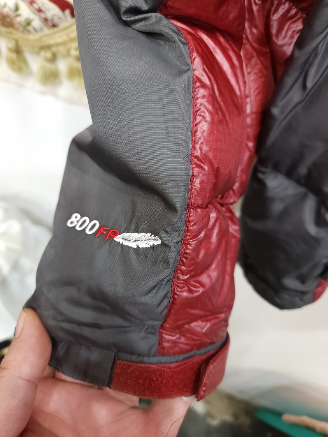 몽벨 800필 구스 경량 패딩 점퍼

 상품이미지3