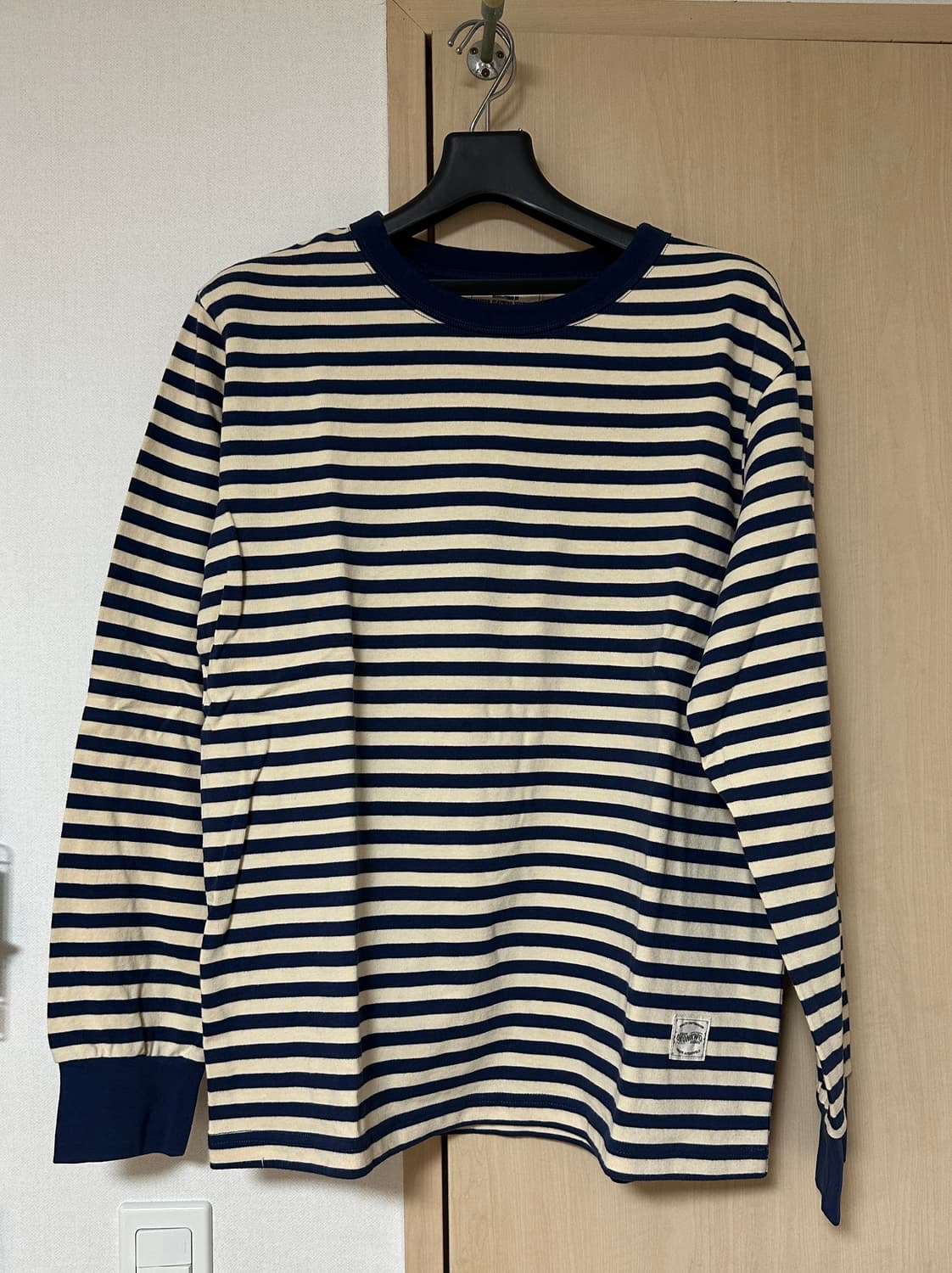 오콘쿼 스트라이프 긴팔 티셔츠 L 상품이미지1