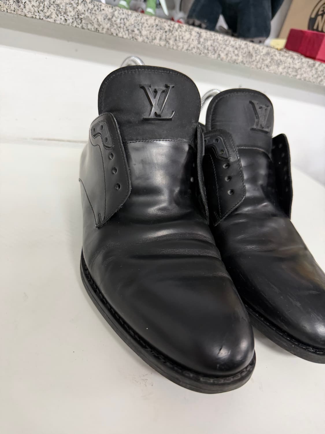 정품) 루이비통 남성 LV로고 구두 7(260) 상품이미지3