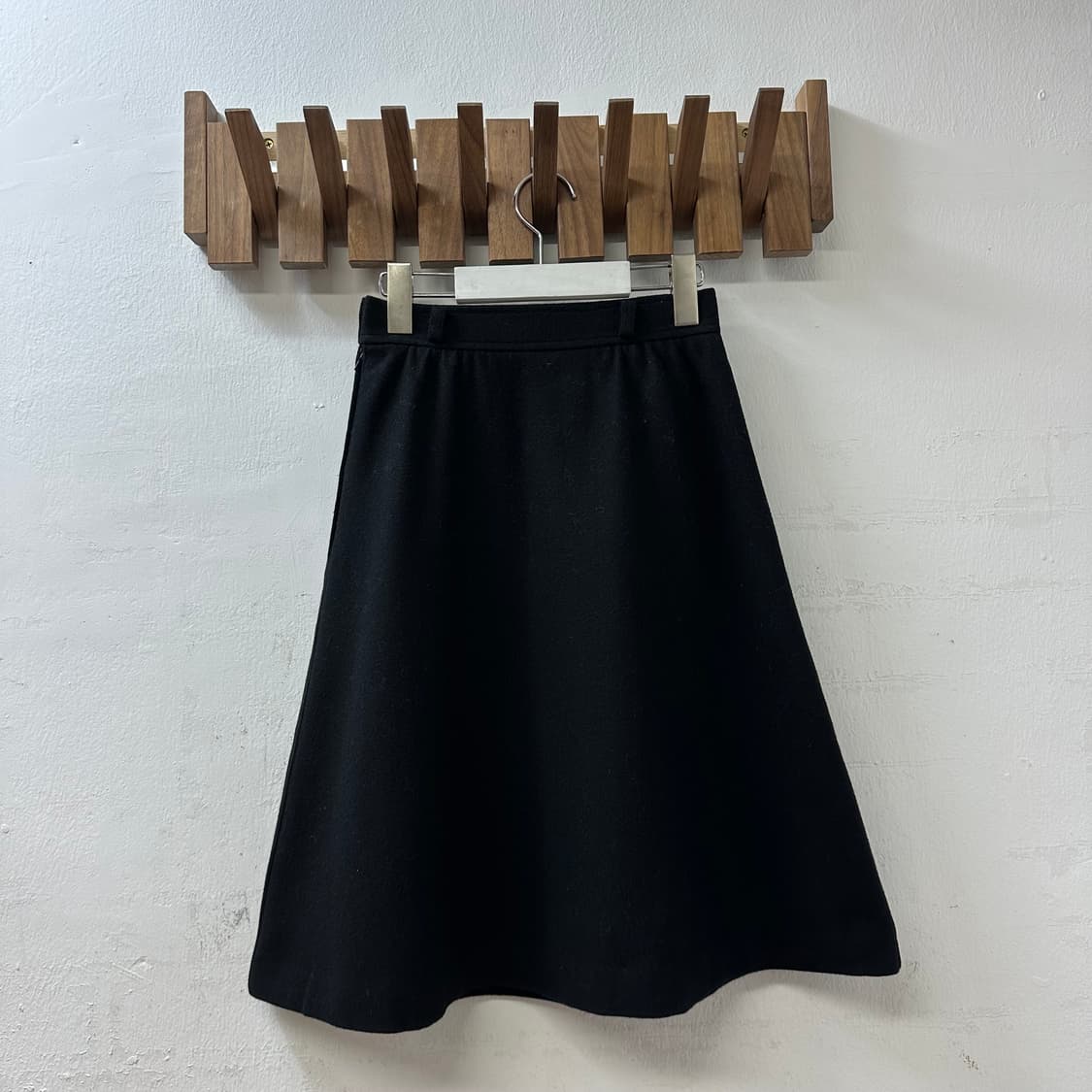 Courrèges 꾸레쥬 Paris 블랙 울 A라인 스커트 상품이미지3