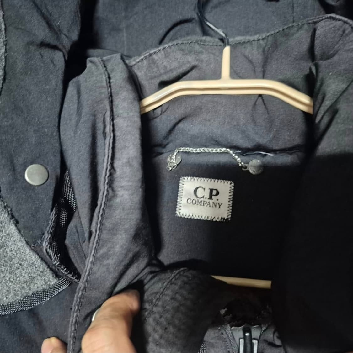 00's C.P 컴퍼니 고글 후디드 푸퍼 패딩 L 정품 상품이미지2