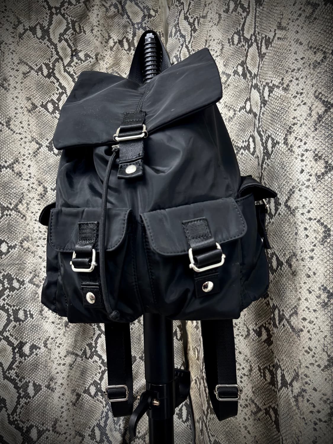 [00’s] Multi Pocket Nylon Backpack 상품이미지1