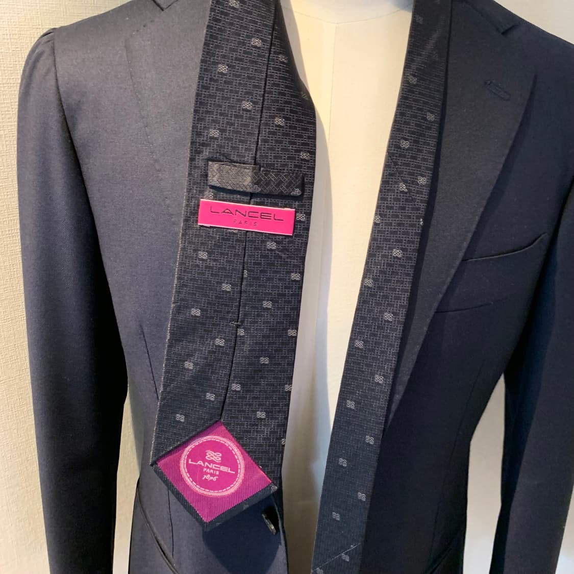 란셀(LANCEL) 블랙컬러 모노그램 명품넥타이 최상급 A+등급 상품이미지2