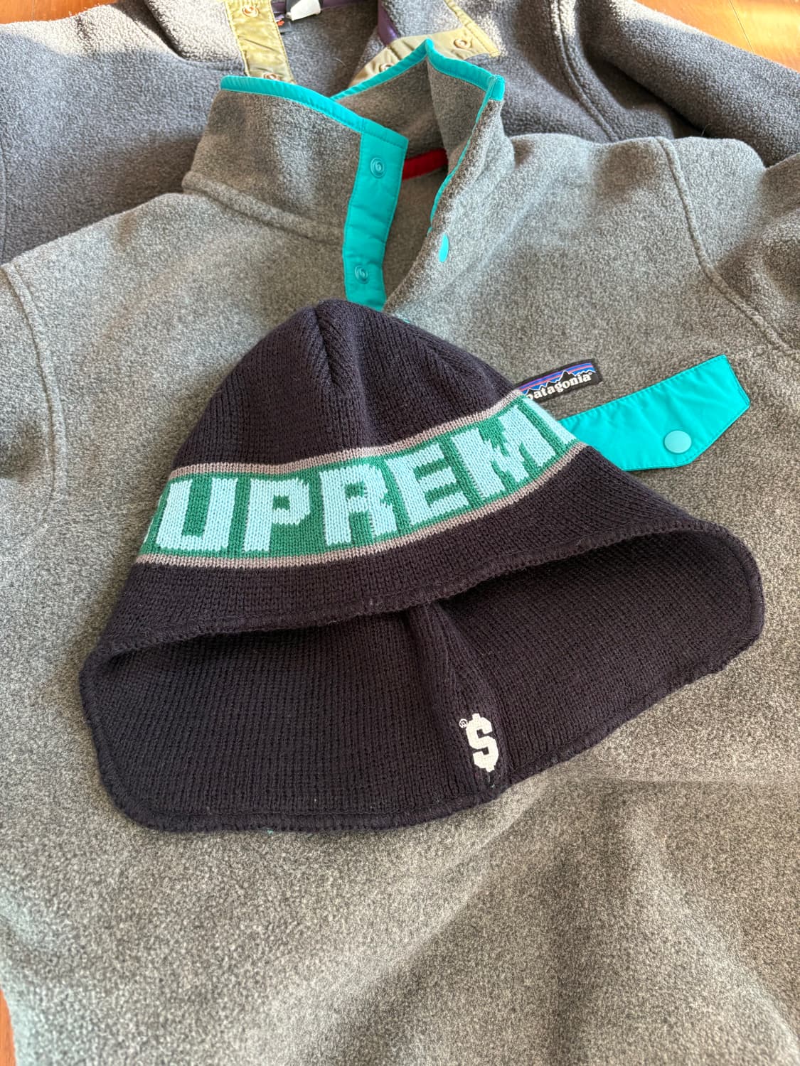 슈프림 이어플랩 비니 네이비 23fw 상품이미지3