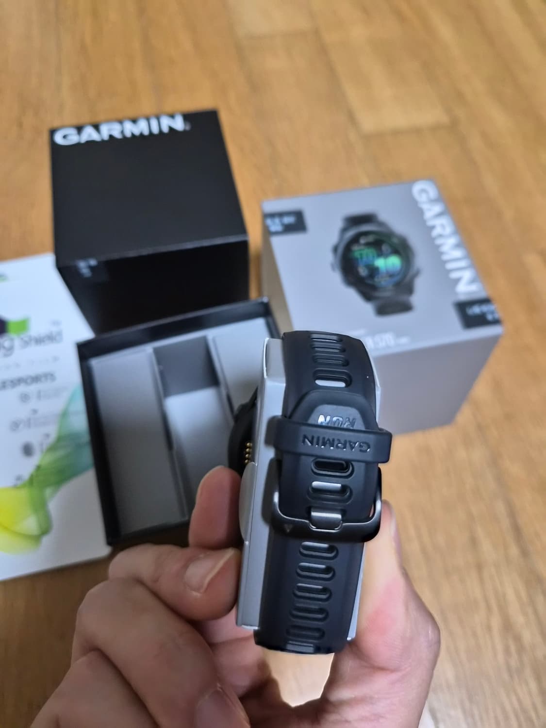 가민 포러너570 블랙 42mm 단순개봉 상품이미지6
