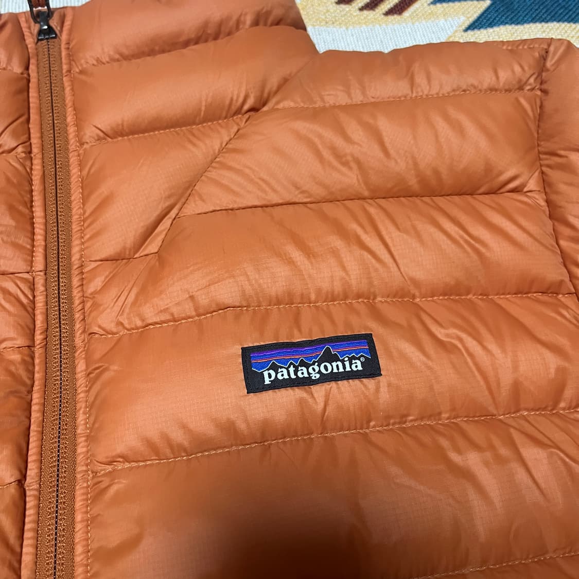 새제품 파타고니아 다운스웨터 자켓 레드테일 러스트 L 상품이미지3