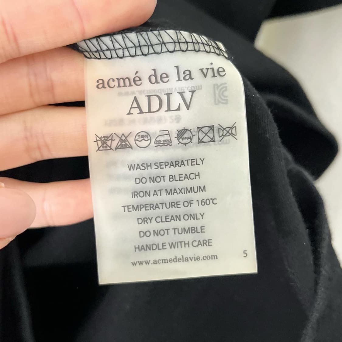 아크메드라비 블랙 빅프린팅 하프 티셔츠 상품이미지7