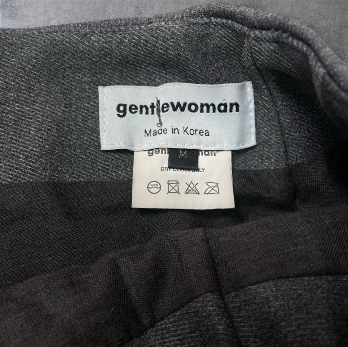 젠틀우먼 그레이 프레피룩 와펜 오버핏 자켓 카고 미니스커트 셋업 M 상품이미지8
