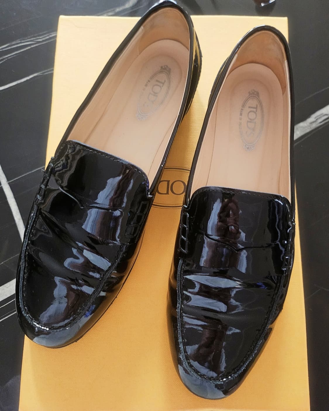 TOD'S 토즈 애나멜 구두  상품이미지1