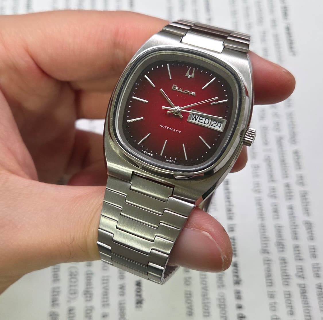 빈티지 부로바 테레비 데이데이트 투톤 레드버건디 뻐뻐시 브슬 ver.
 상품이미지3