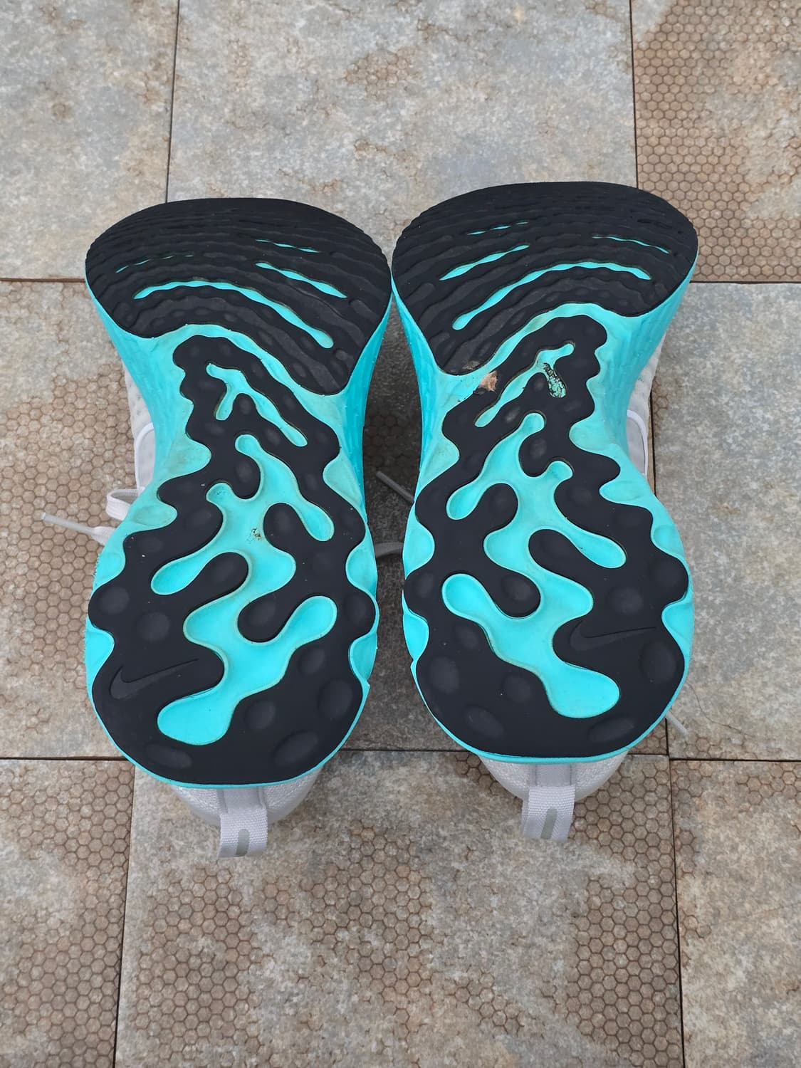 (250)나이키 리액트 인피니티 런 플라이니트 2  상품이미지9