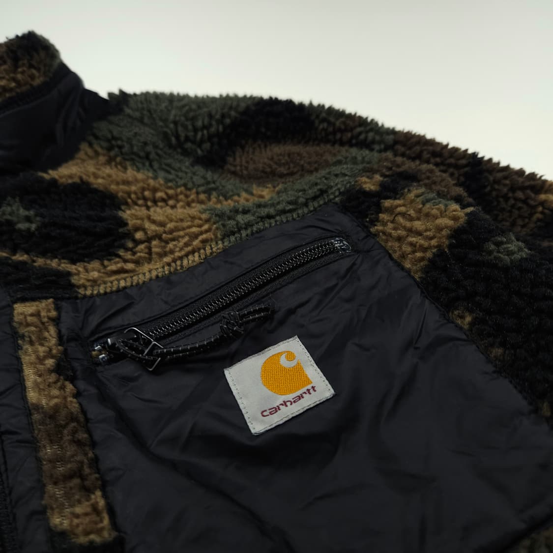 칼하트 wip 스카우트 카모플라쥬 플리스 자켓 (M) 상품이미지3
