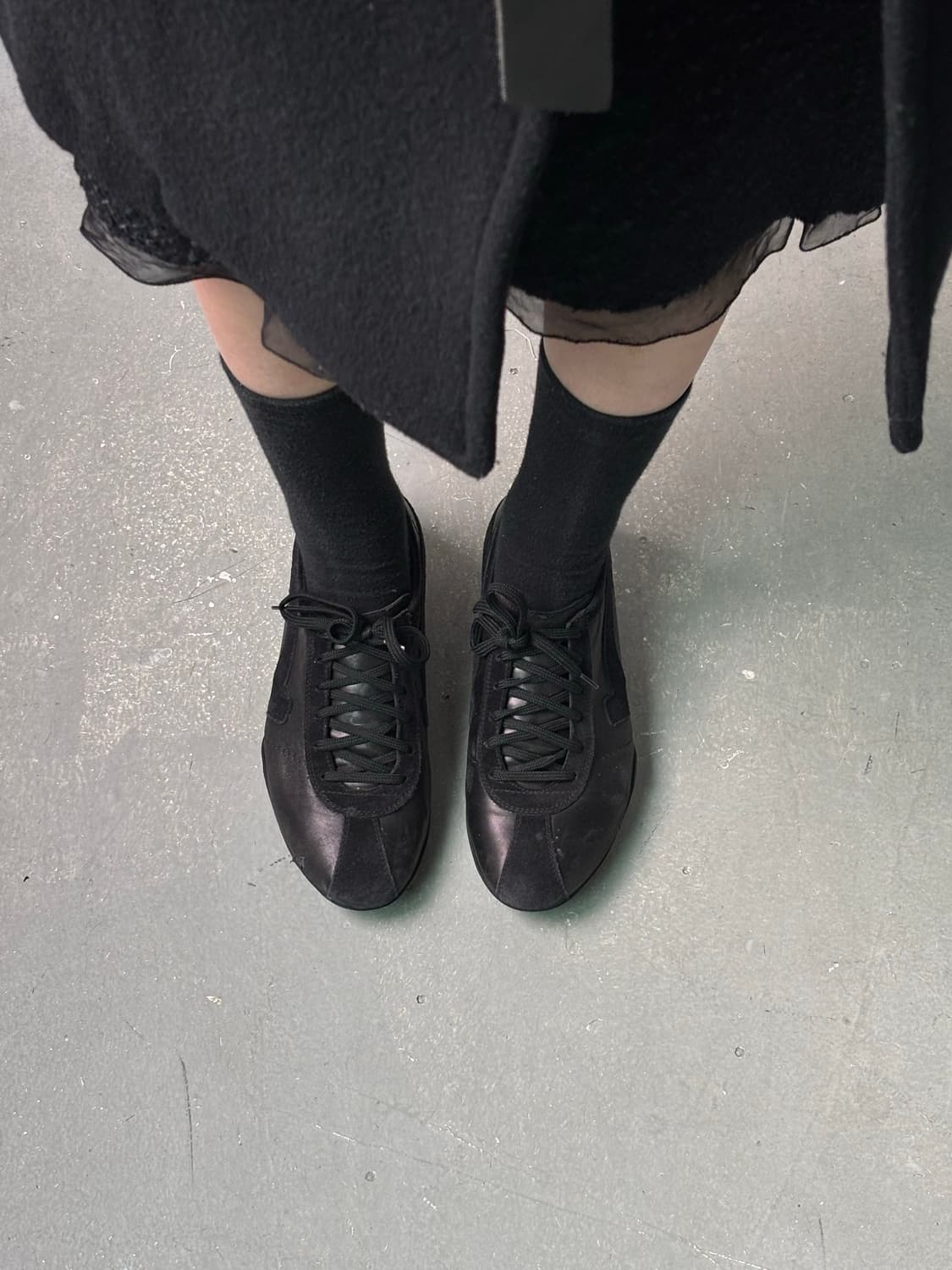 페라가모 플랫 스니커즈 상품이미지3