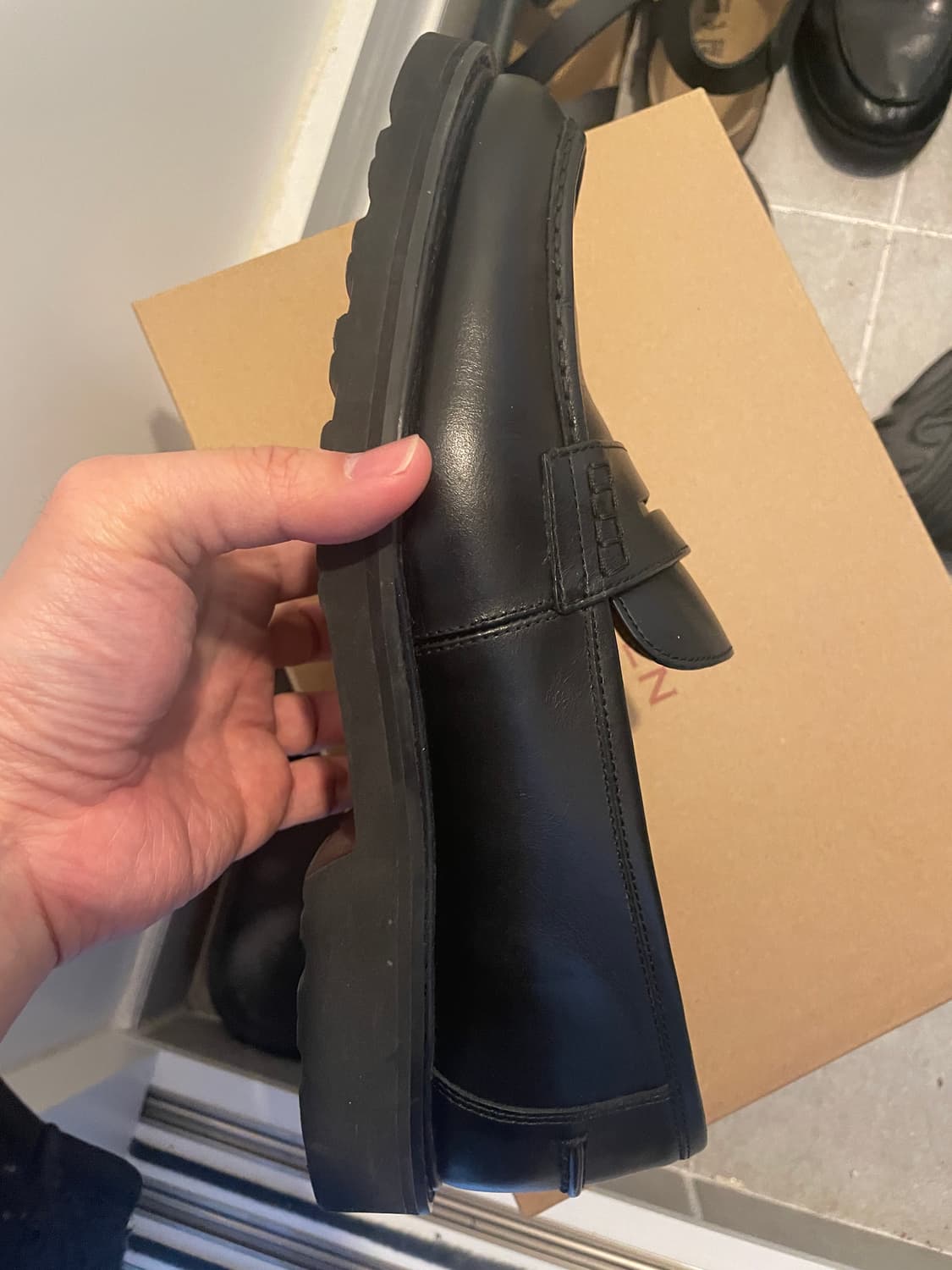 쿠에른 보스턴 11 로퍼 270 사이즈 상품이미지3