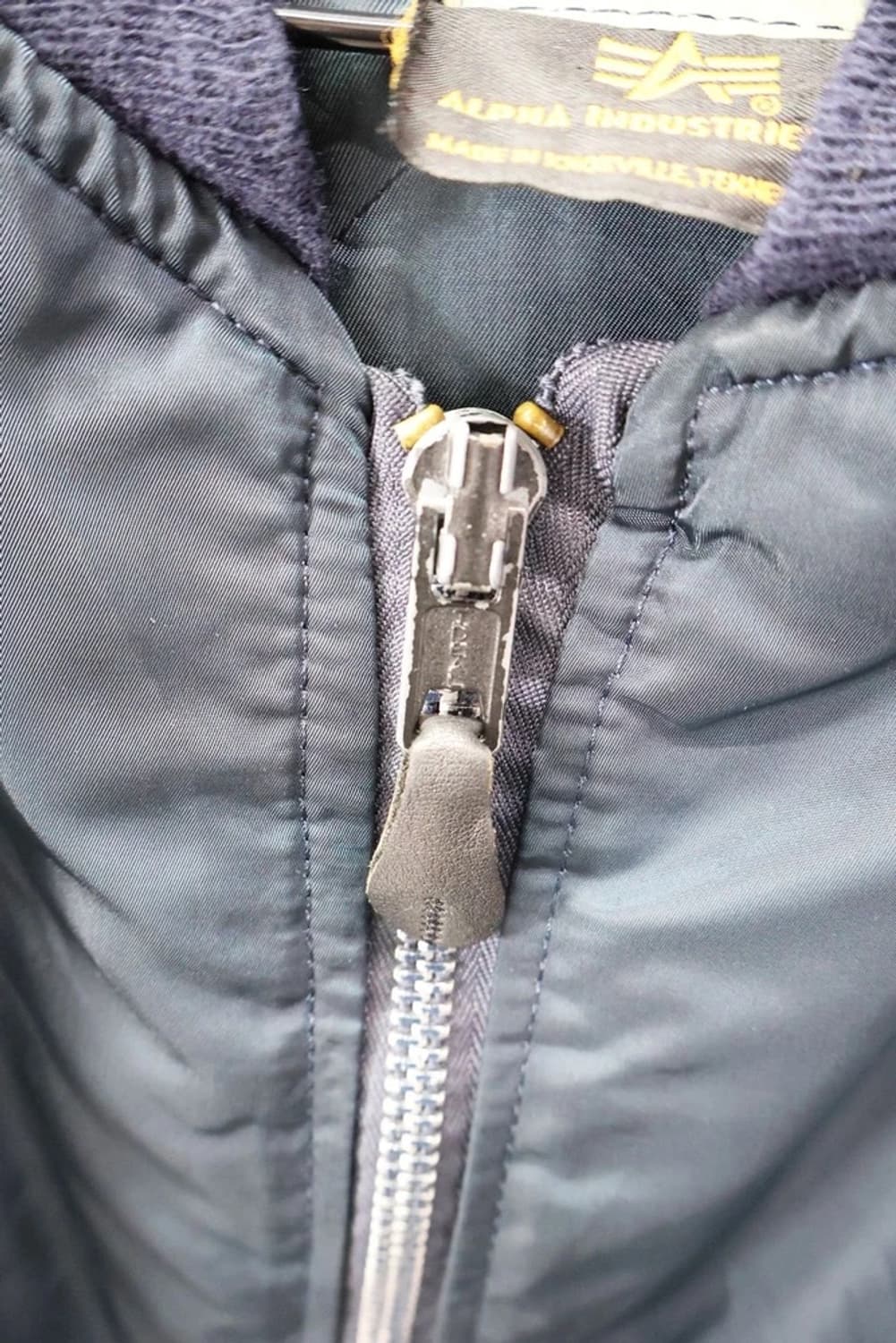 90's 네이비 알파인더스트리 MA-1 상품이미지7