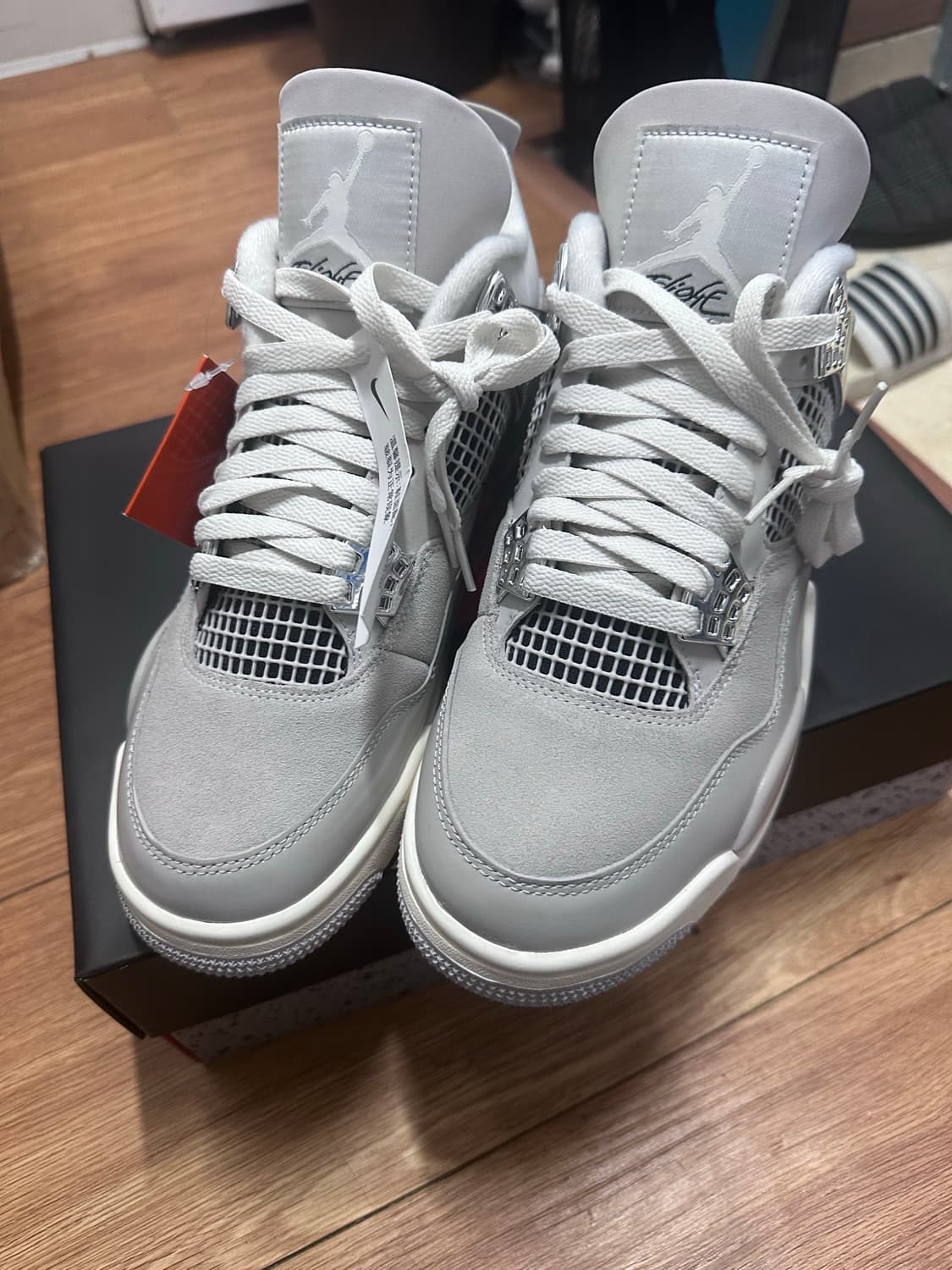 나이키 조던4 프로즌모먼트 w260사이즈 상품이미지1