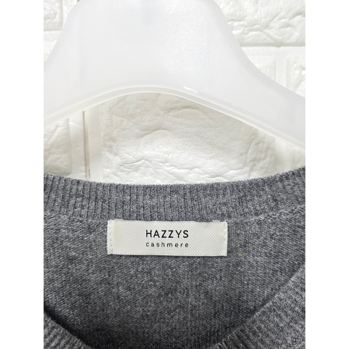 택포_ 헤지스 캐시미어 V넥 니트 그레이 95 상품이미지2