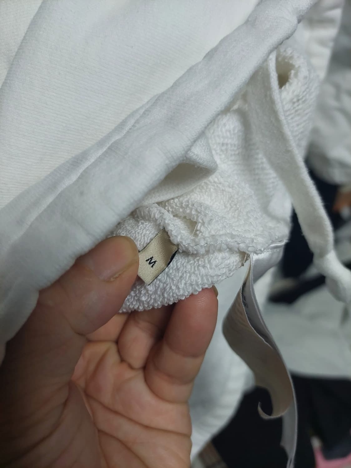 구찌 삼선 화이트 아노락 후드 스웻 m 오버핏 백화점판 상품이미지8