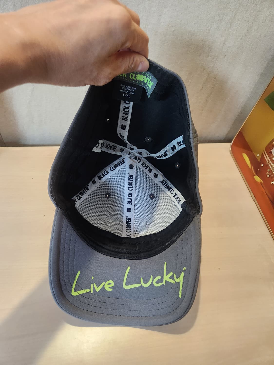 "BLACK CLOVER 🧢 Live Lucky 네온 클로버 캡"
 상품이미지4