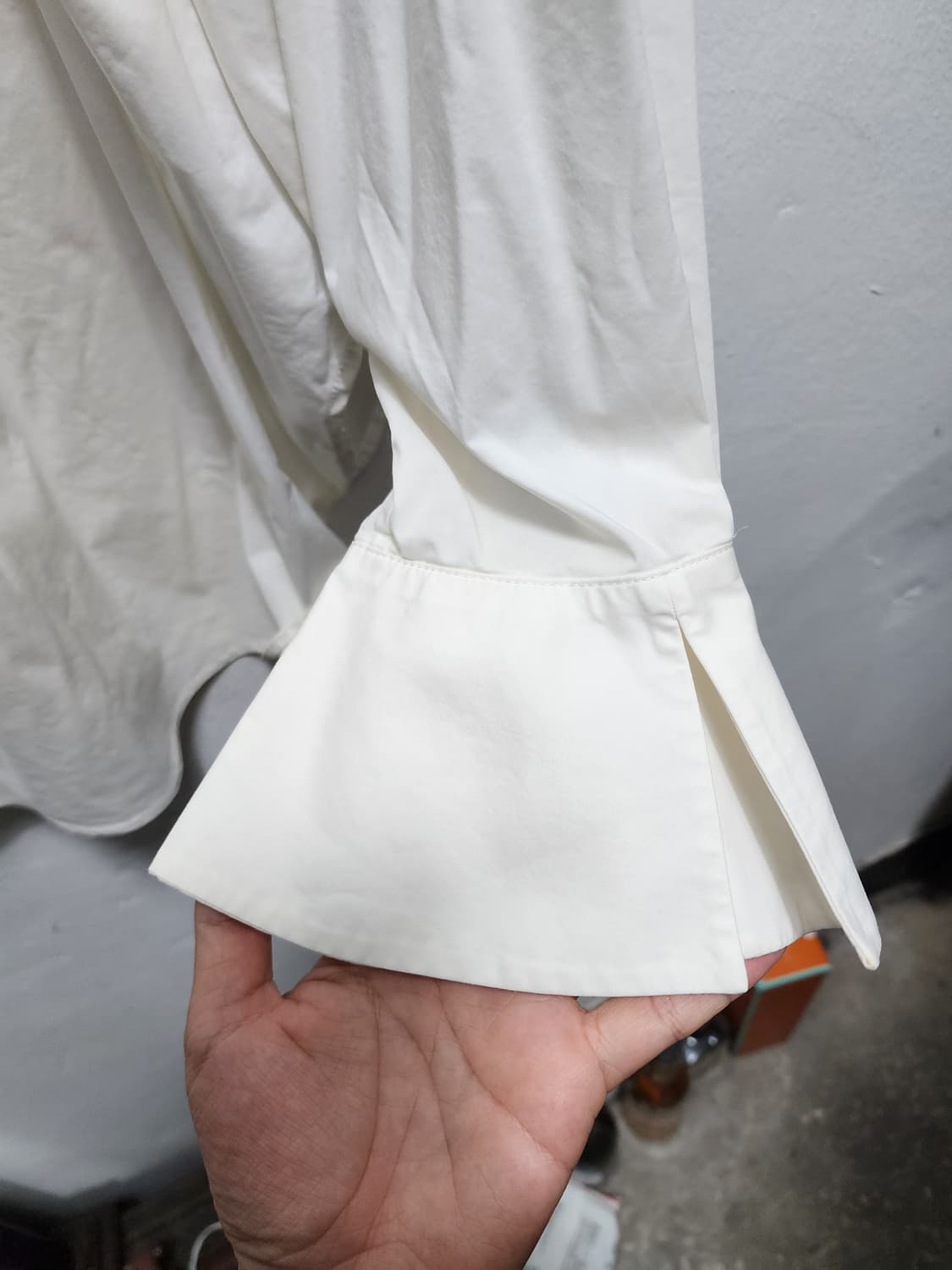 톰그레이하운드 오버핏 화이트 셔츠 상품이미지3