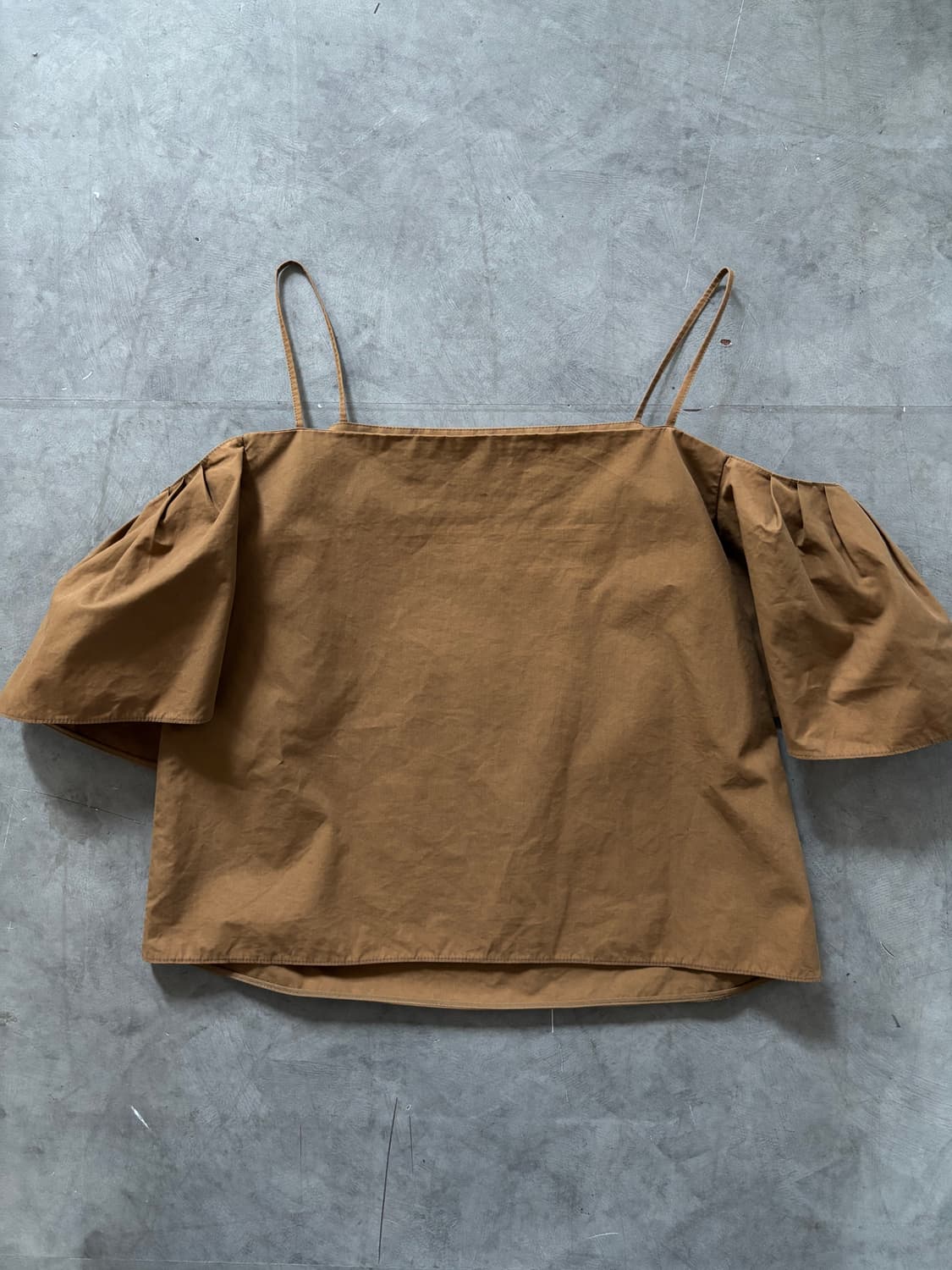 Fendi 펜디 브라운 숄더 스트랩 블라우스 상품이미지1