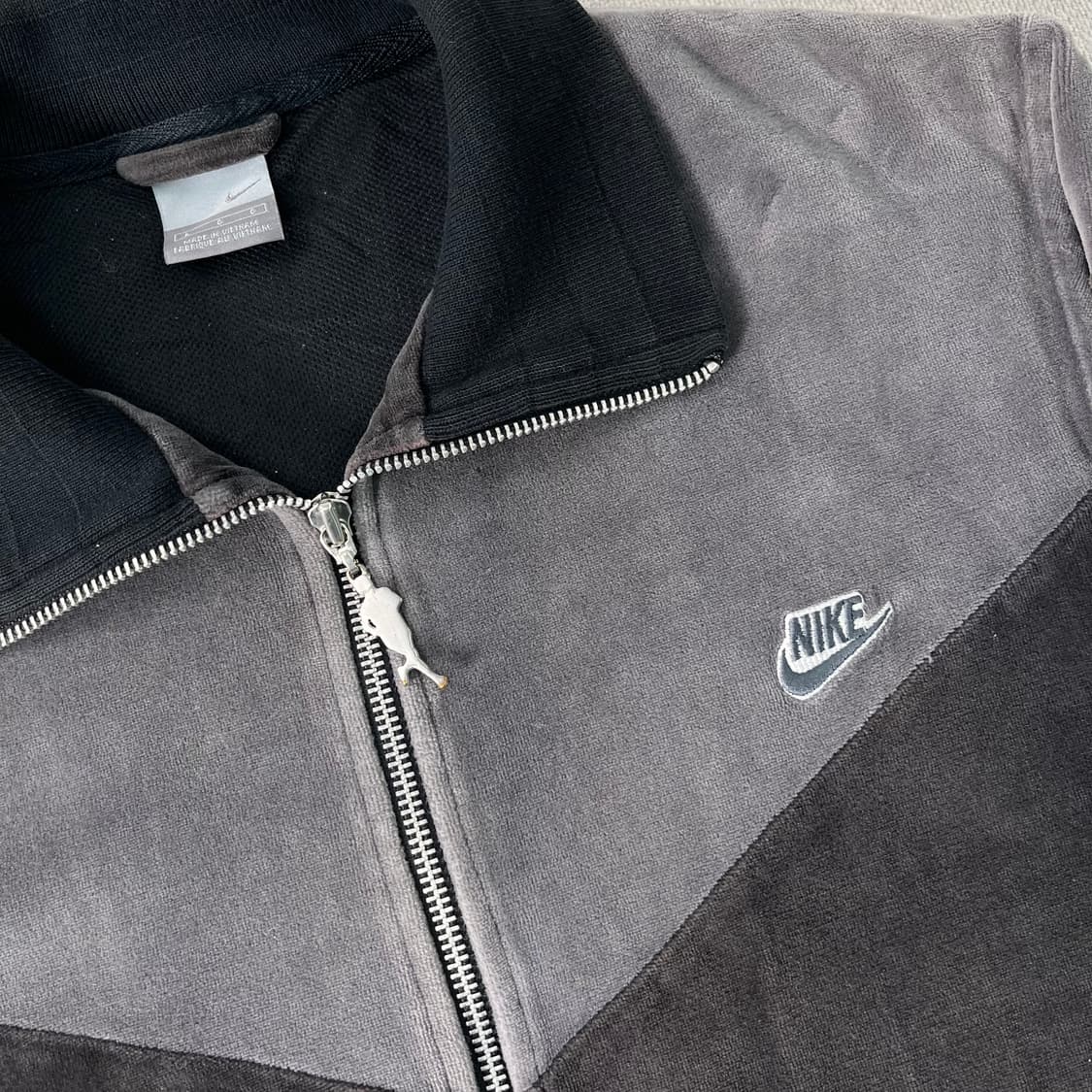 100 나이키 벨벳 올드스쿨 풀 집업 져지 상품이미지2