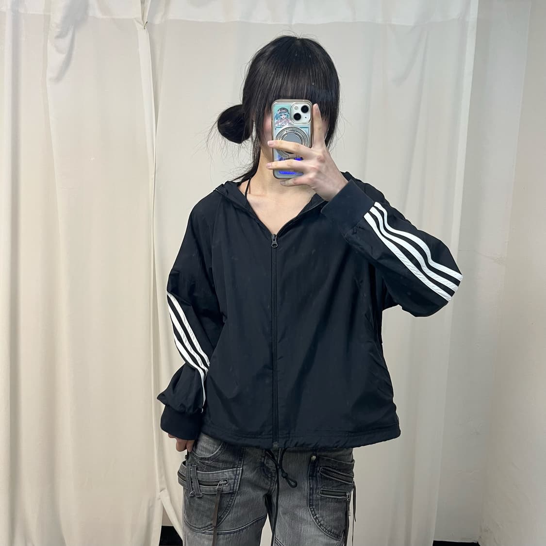 Adidas black running windbreaker 상품이미지1