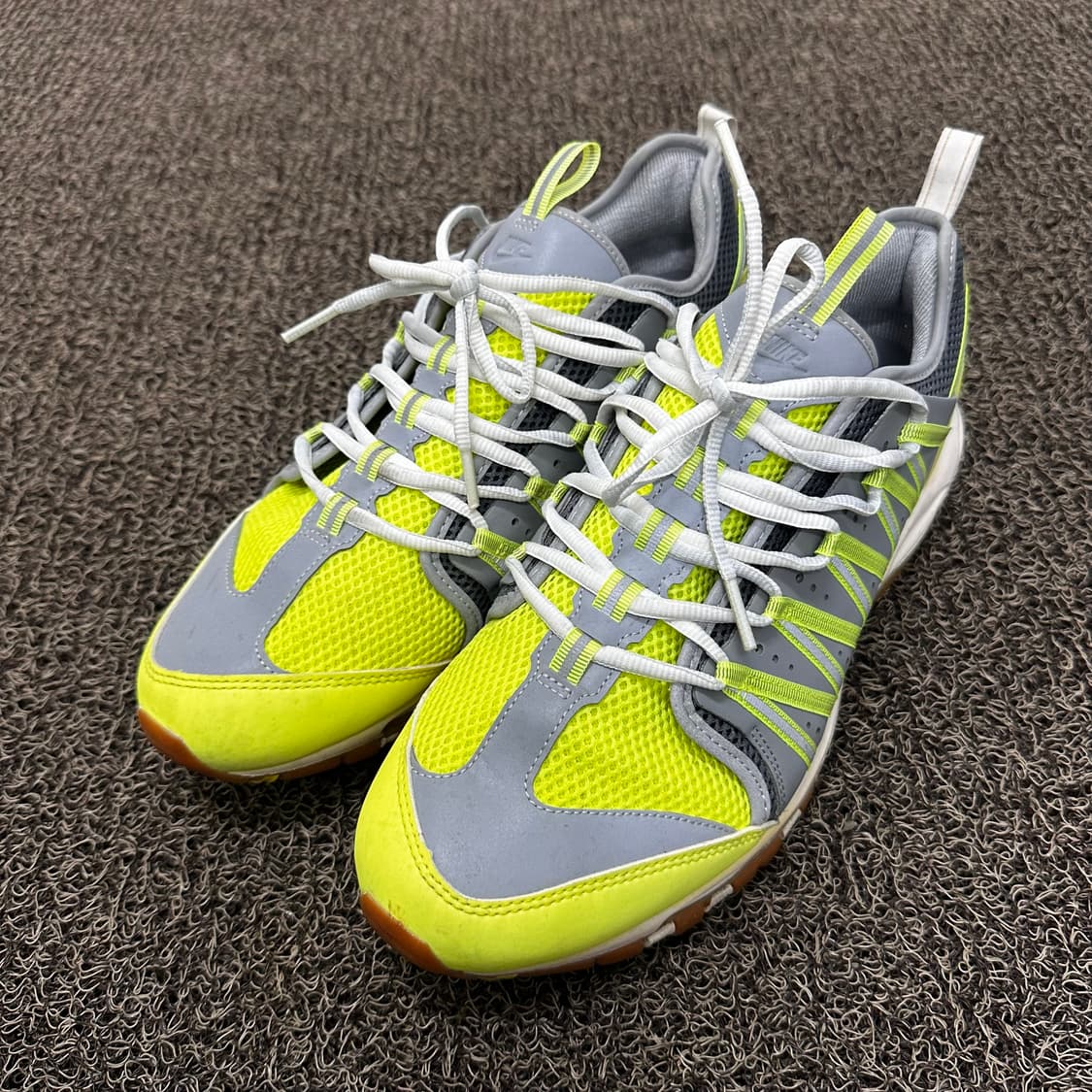 NIKE 나이키 클랏 줌 헤이븐 볼트 형광 운동화 300사이즈 상품이미지2