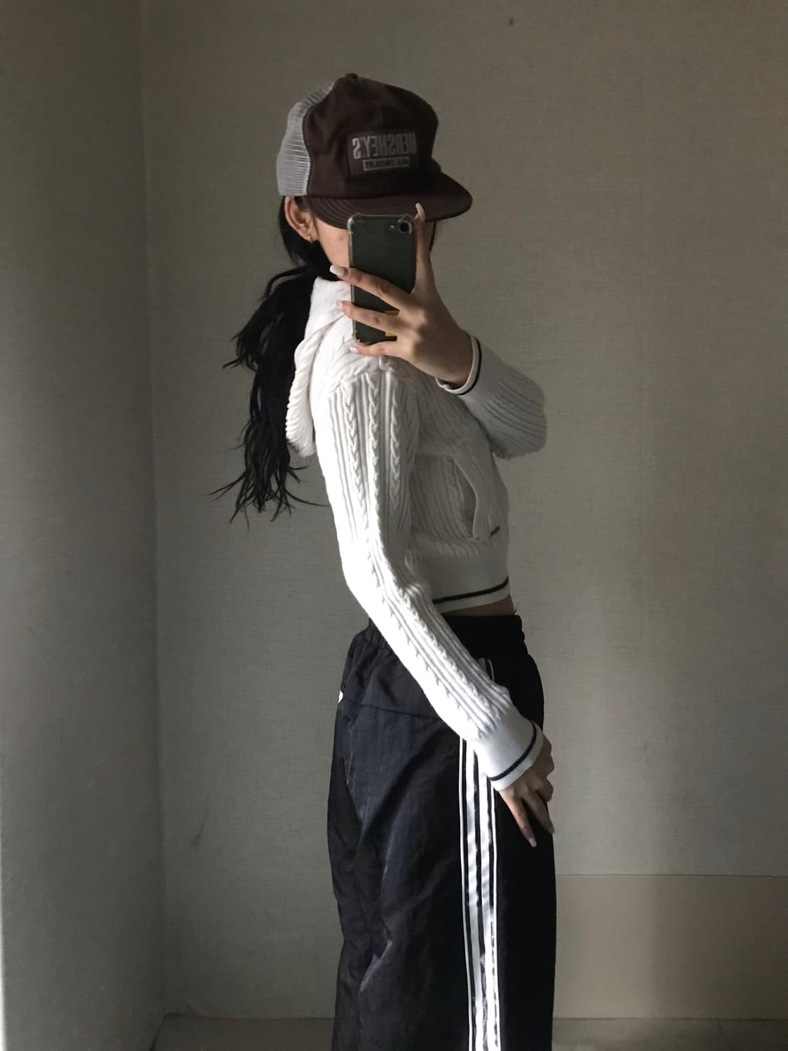 게스 화이트 케이블 니트 집업 상품이미지3