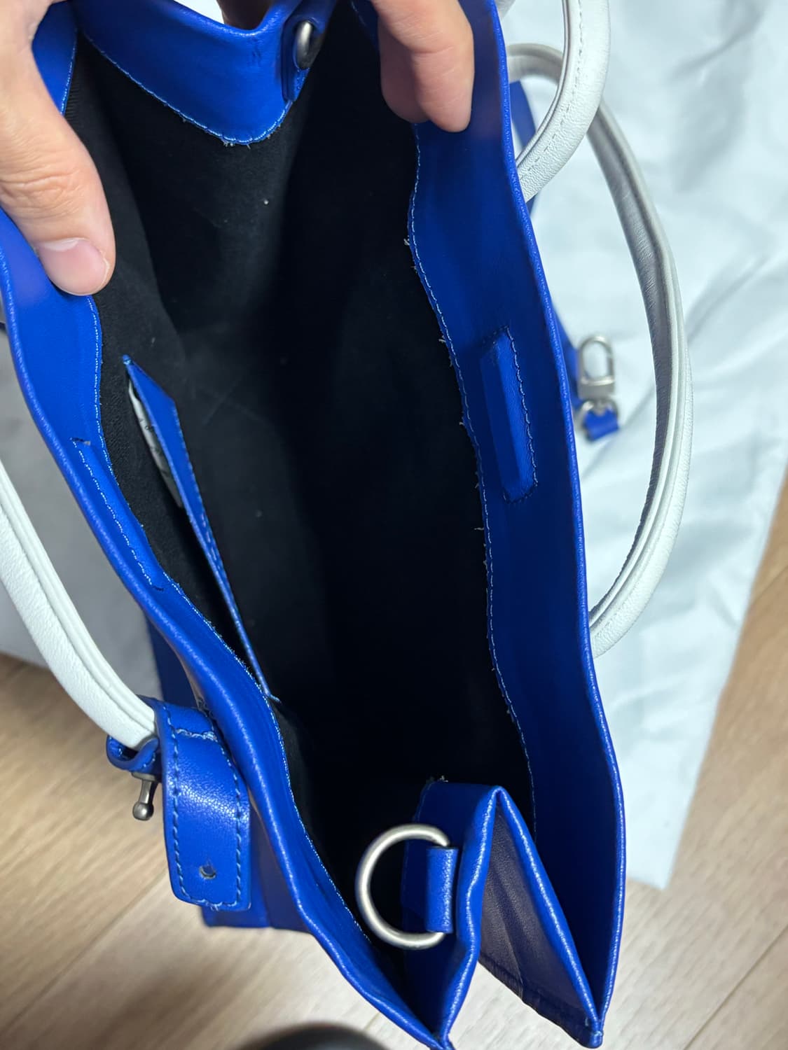 아더에러 쇼퍼백 초판 상품이미지3