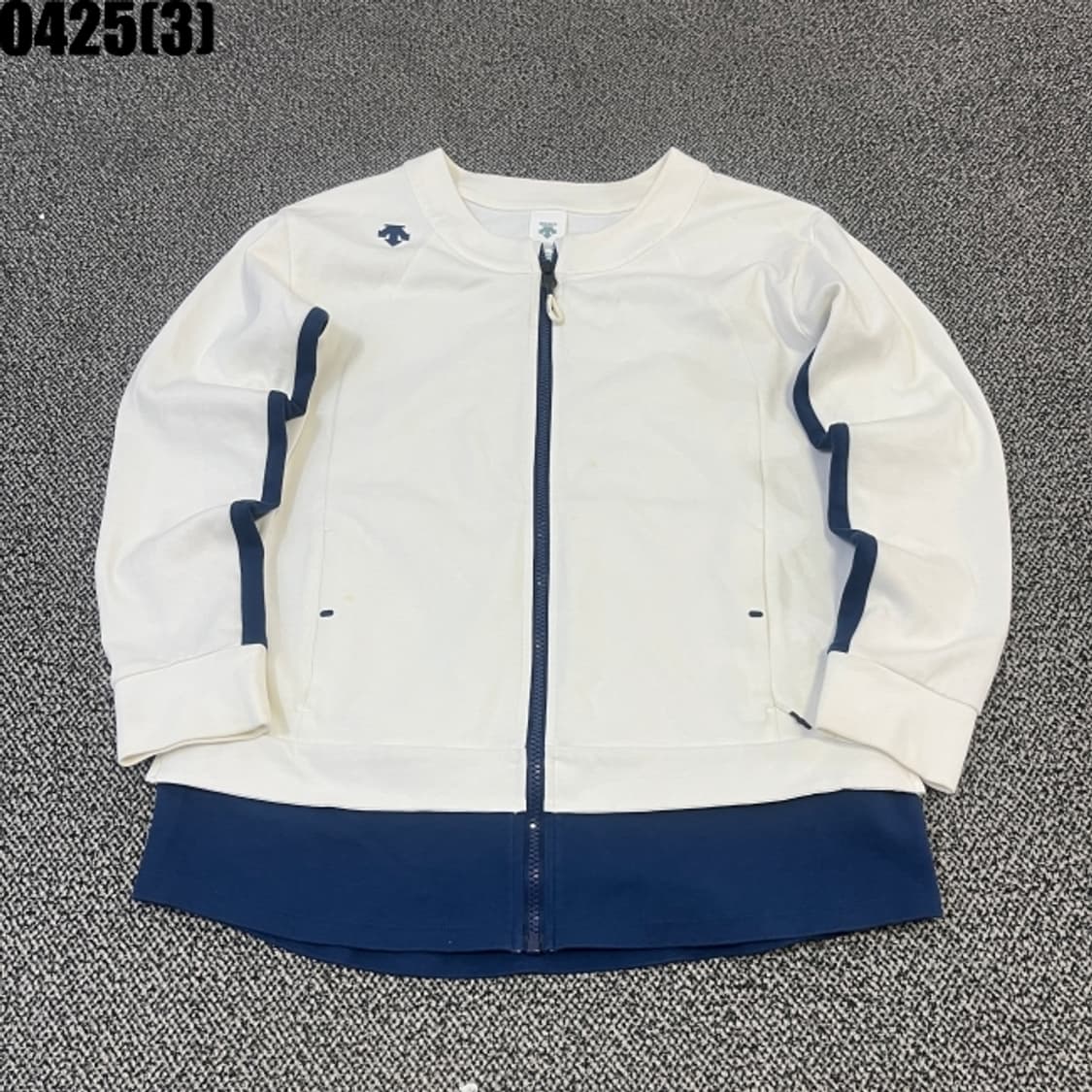 데상트 트랙탑 자켓 상품이미지1