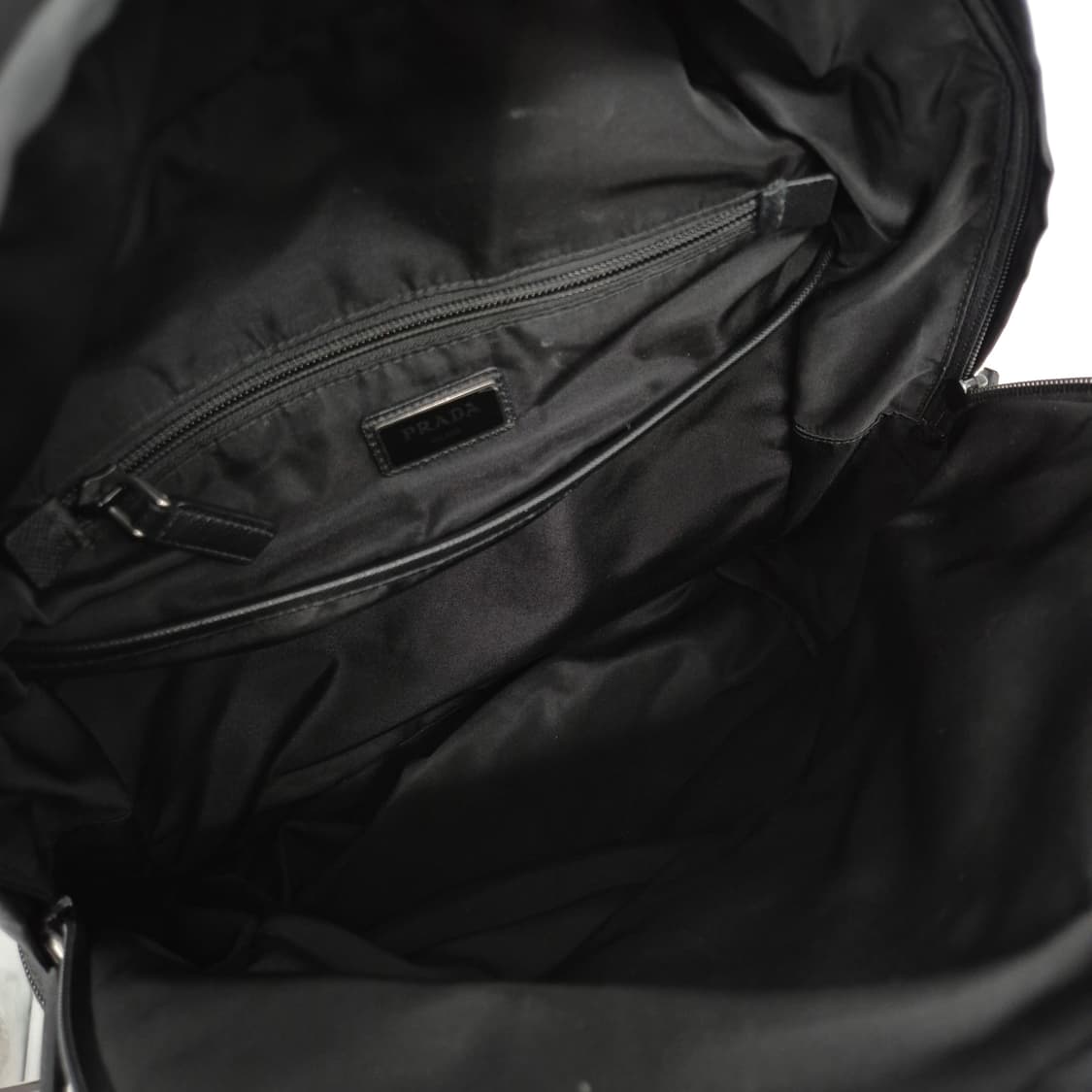 [감정완료] 프라다 삼각로고 테수토 백팩 블랙 (2VZ025) 상품이미지7