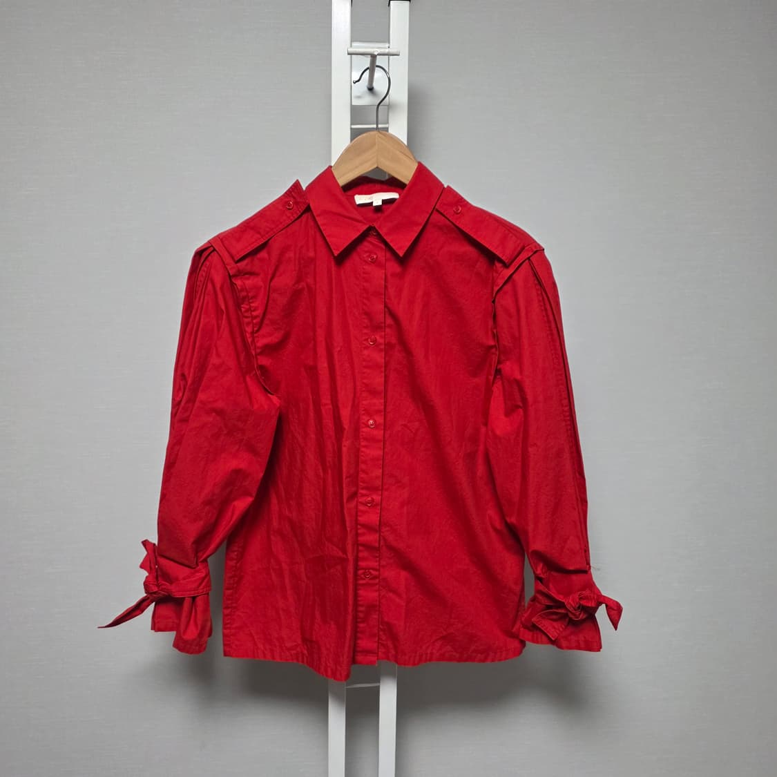 maje 마쥬 레드 긴팔 셔츠 리본 디테일 상품이미지1