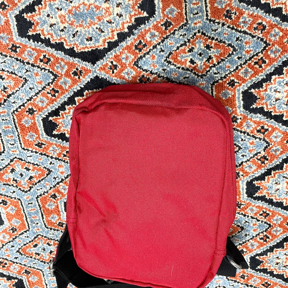 디키즈 레드 크로스백 상품이미지3