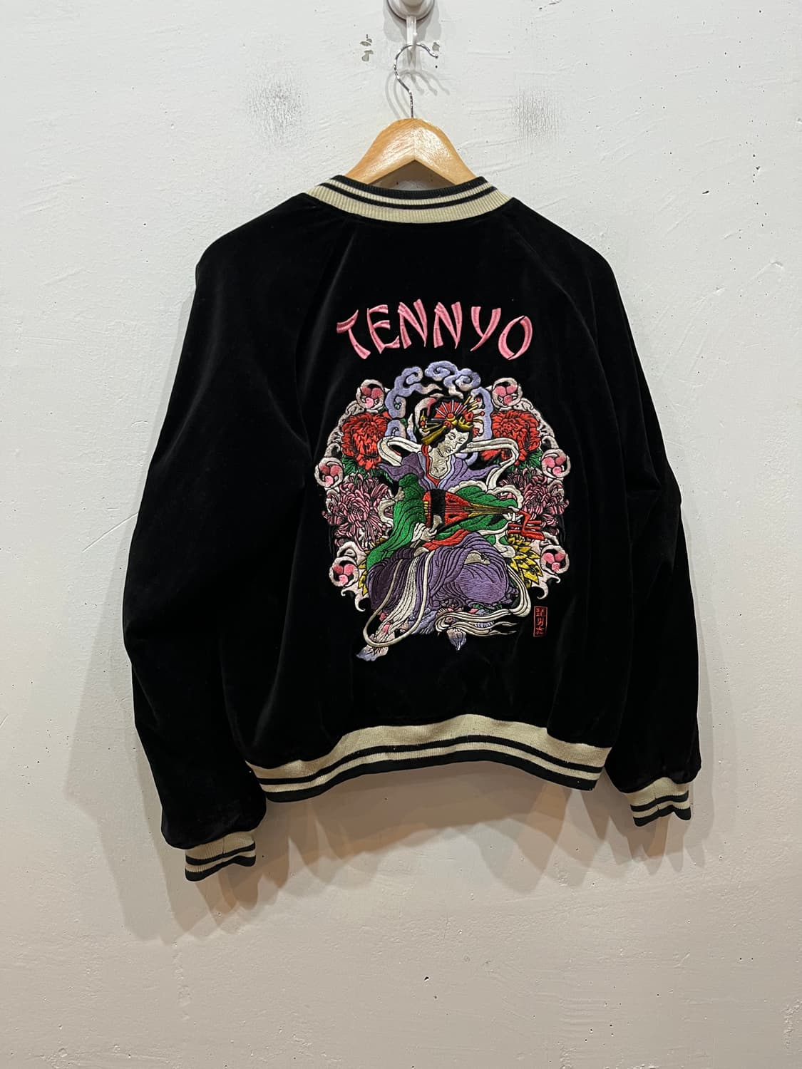 琵男志 리버시블 TENNYO 스컬 자수 스카쟌 상품이미지4