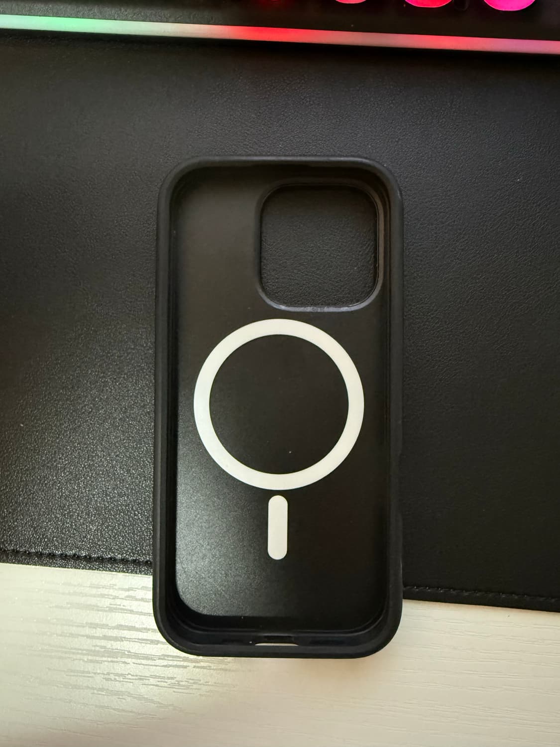 케이스티파이 메종키츠네 아이폰16프로 케이스 상품이미지2