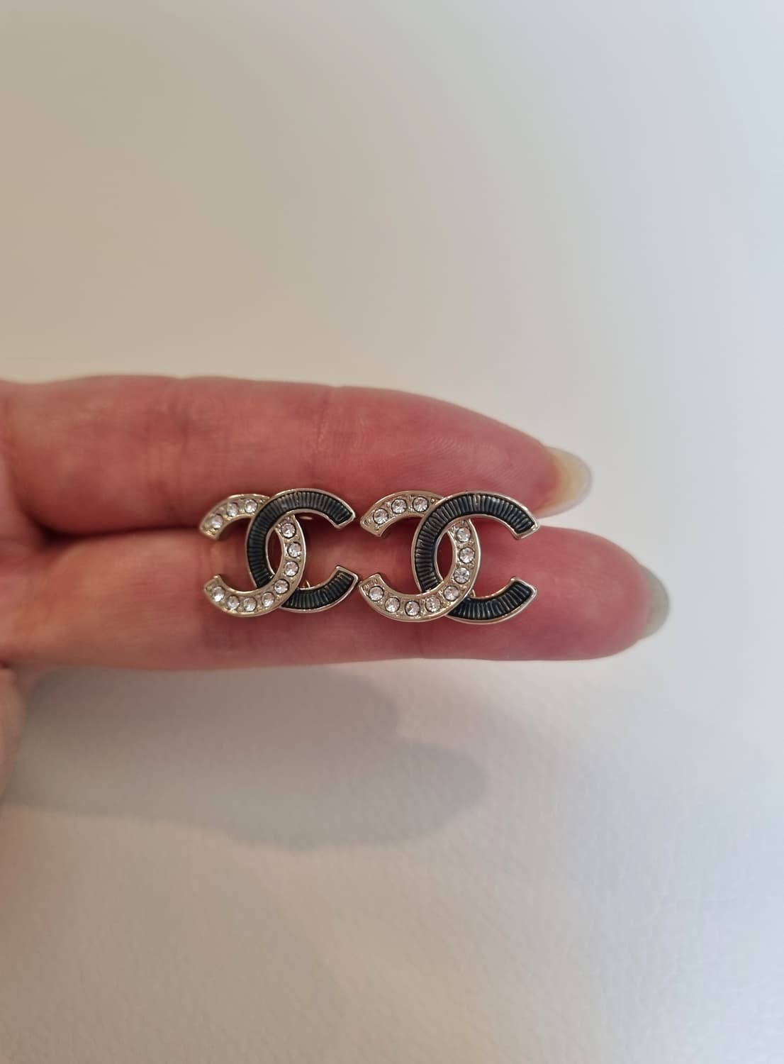 샤넬 콤비 스왈큐빅 CC로고 귀걸이 샴페인골드 업사이클링 상품이미지4