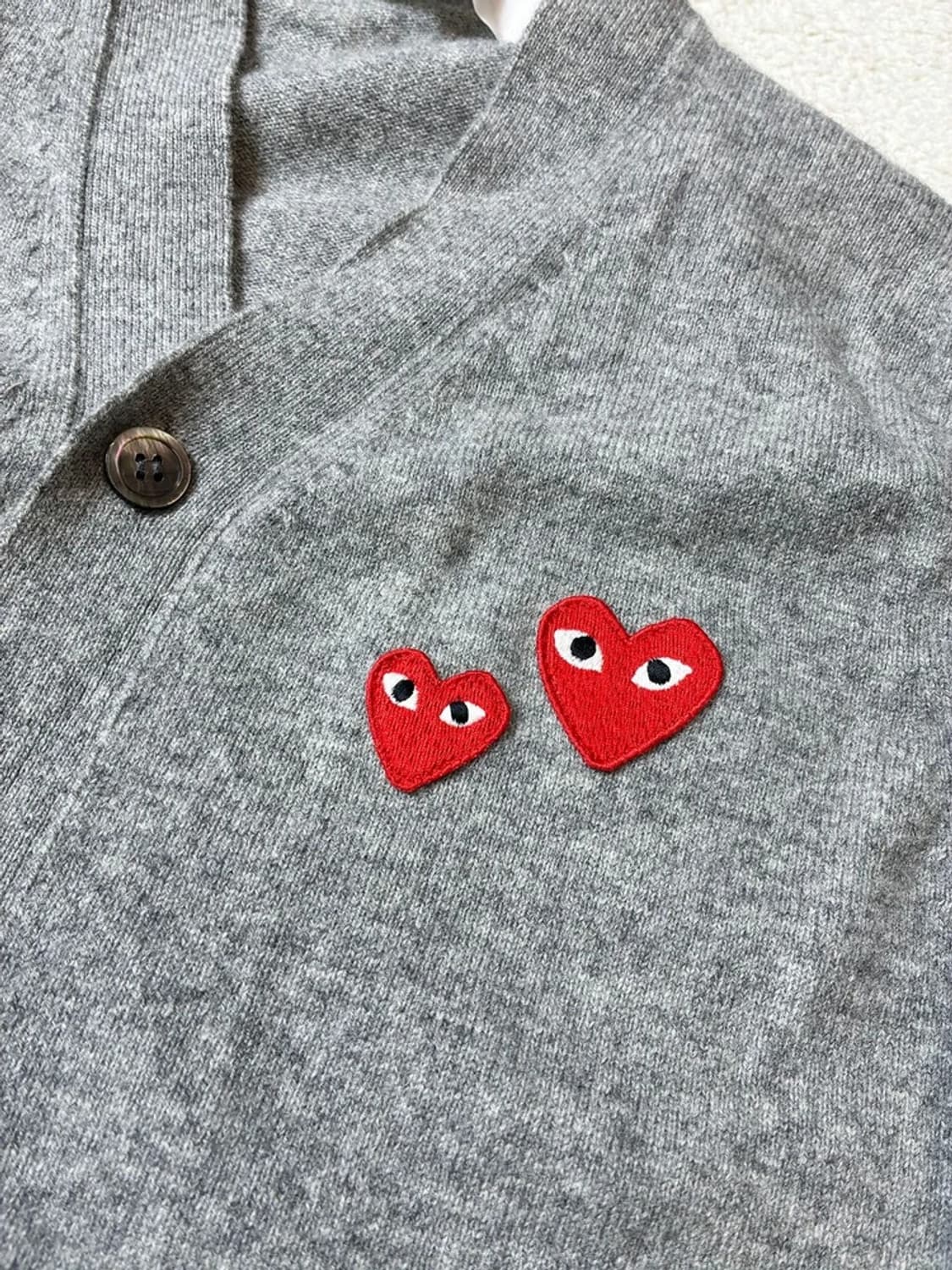 꼼데가르송 더블 하트 로고 니트 가디건 PN7258 상품이미지3