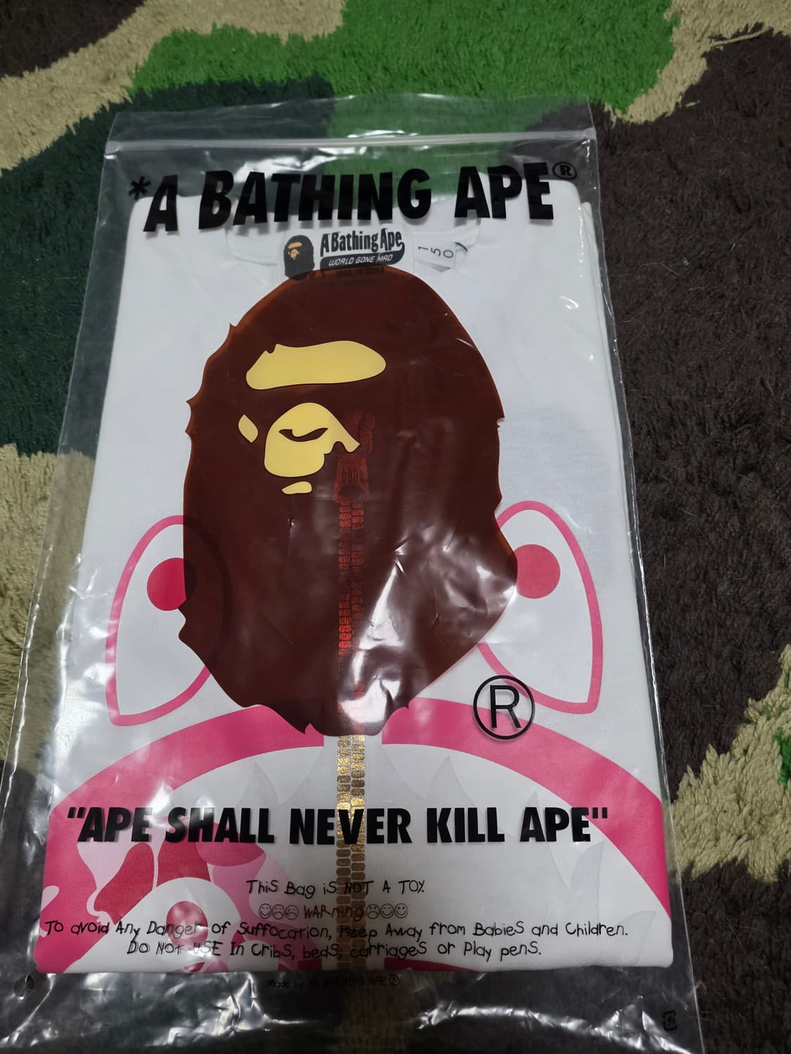 [150] 베이프 ABC 핑크카모 마일로 인 샤크 반팔티 화이트 키즈 상품이미지3