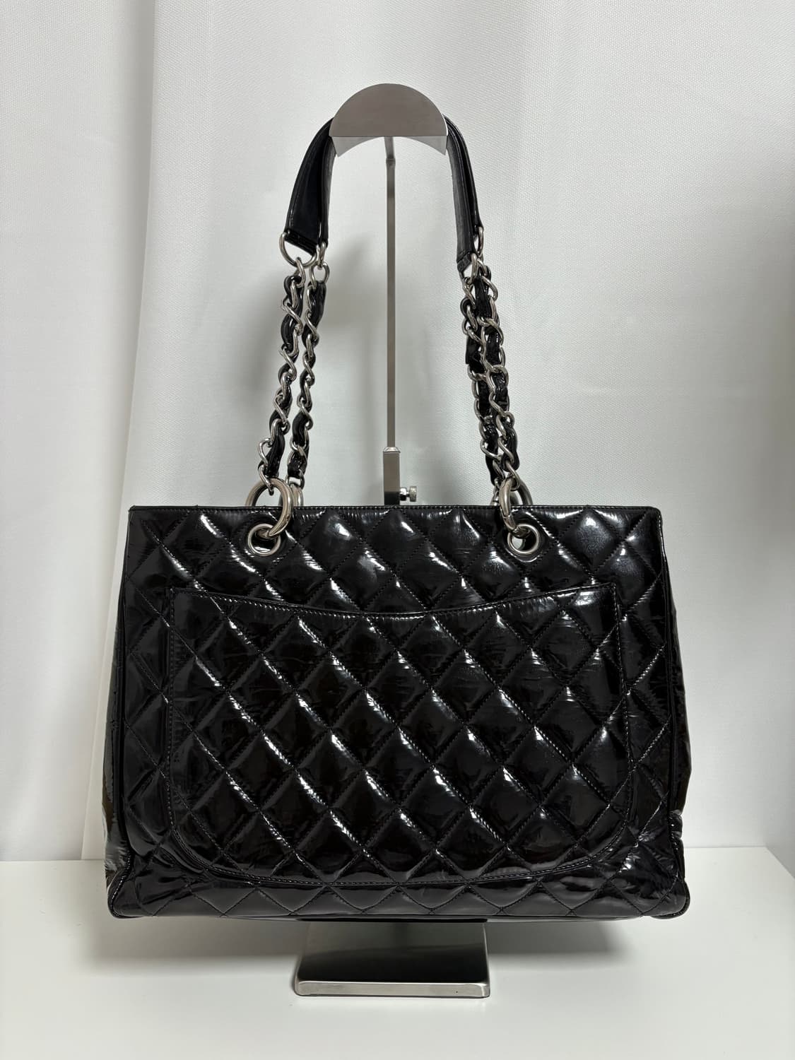 샤넬 그랜드샤핑 페이던트 숄더백 상품이미지4