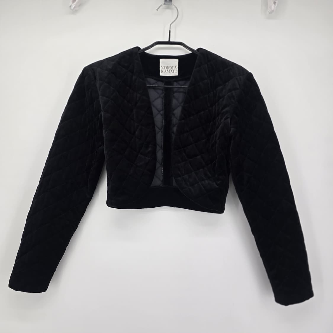 NORMA KAMALI 벨벳 크롭 자켓 퀼팅 볼레로 상품이미지2