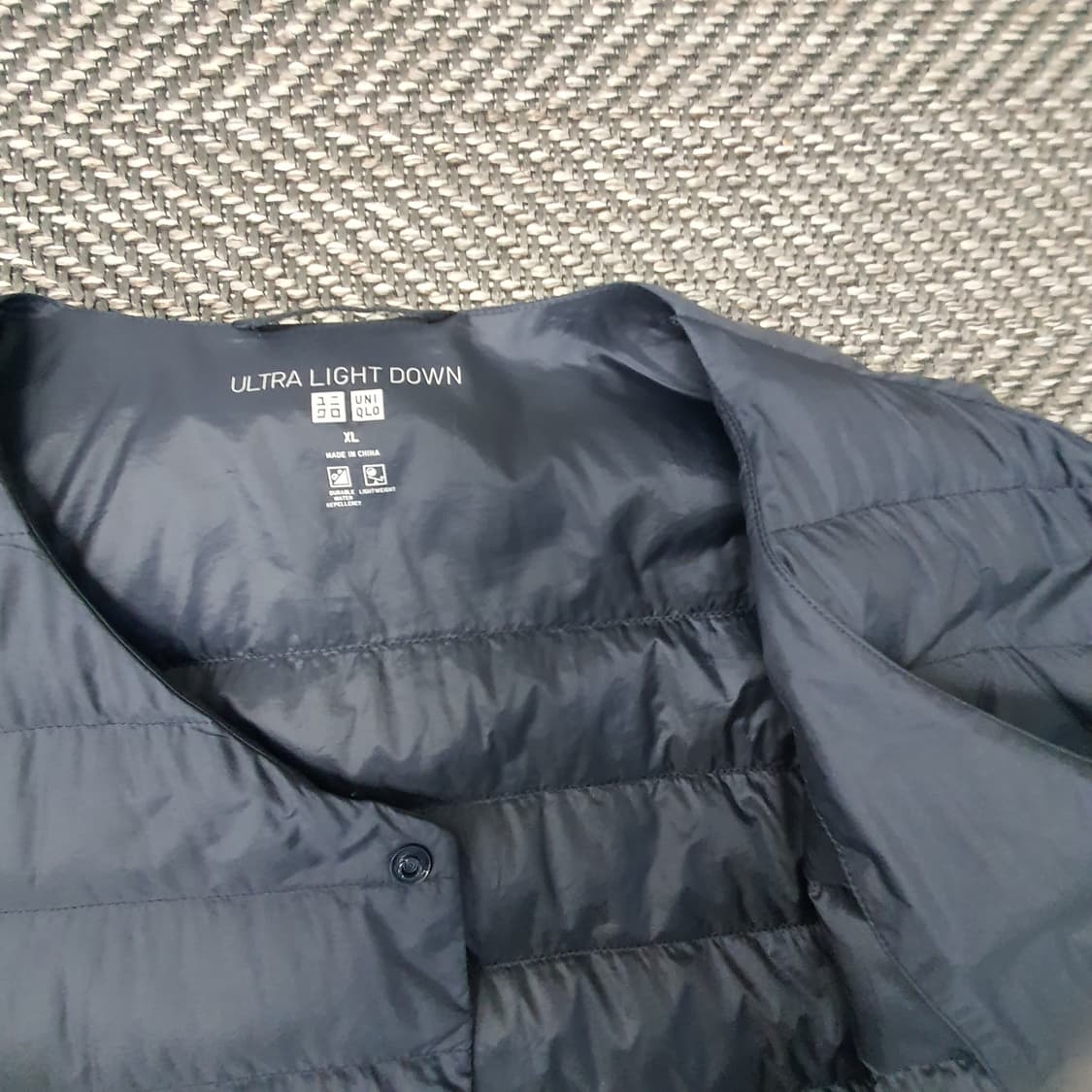 유니클로 오리털 경량패딩 남자105 상품이미지6