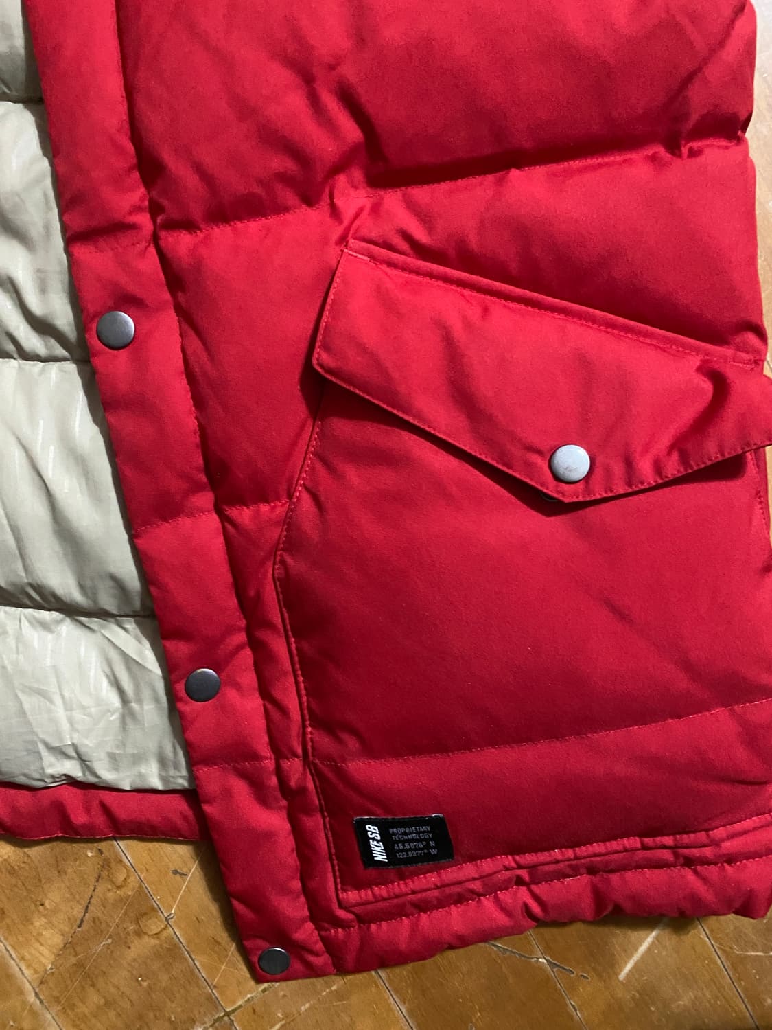 나이키 SB 다운 패딩 베스트 L 상품이미지2