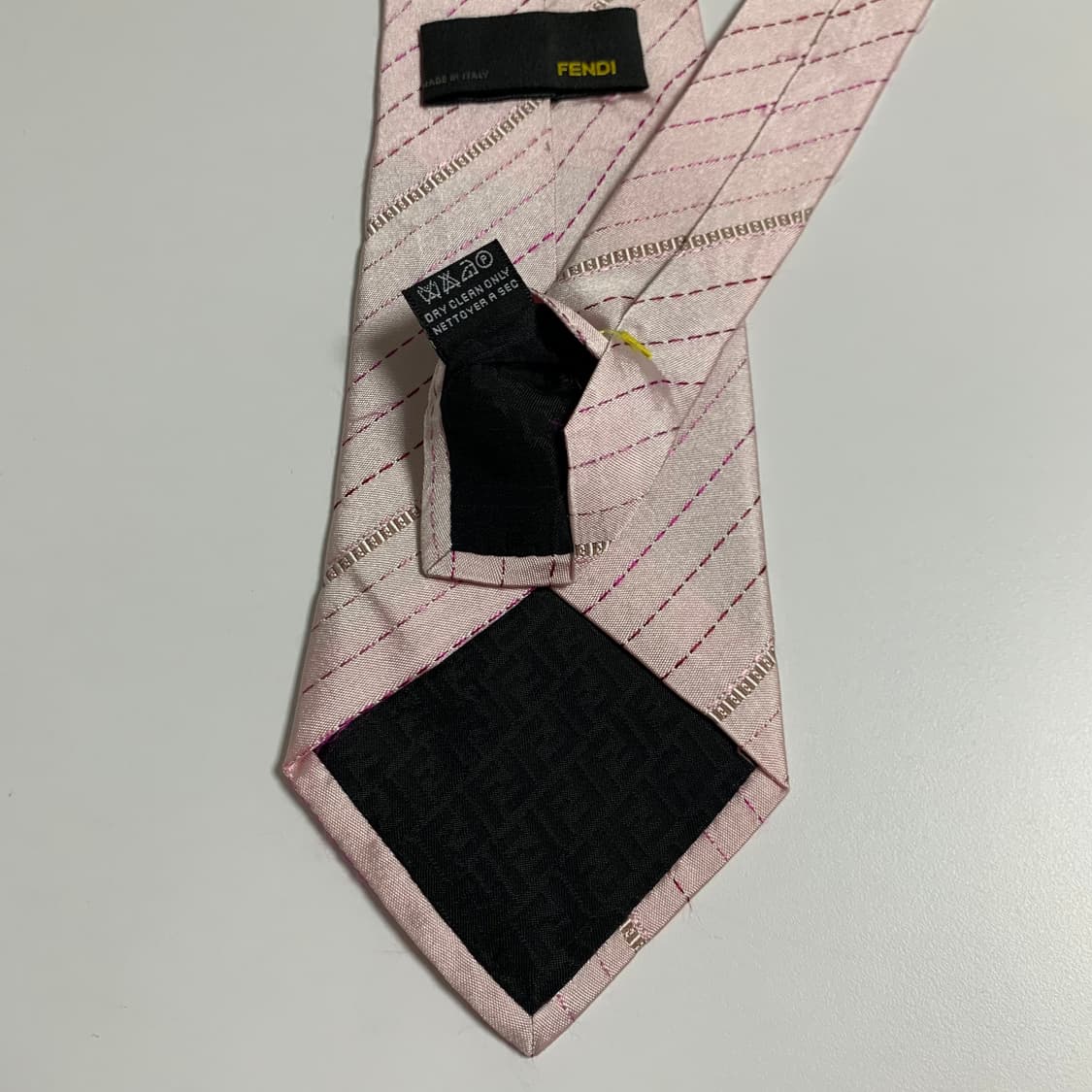 펜디(FENDI) FF스몰로고 모노그램 명품넥타이 신형라벨 스트라이프 상품이미지6