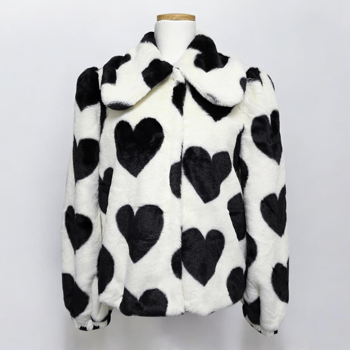 영국브랜드🇬🇧 새상품 miss selfridge 하트 퍼 자켓 숏코트 상품이미지1