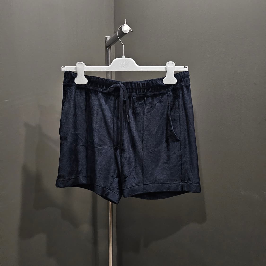 톰포드 벨루어 벨벳 레더트림 트레이닝 셋업 상품이미지4