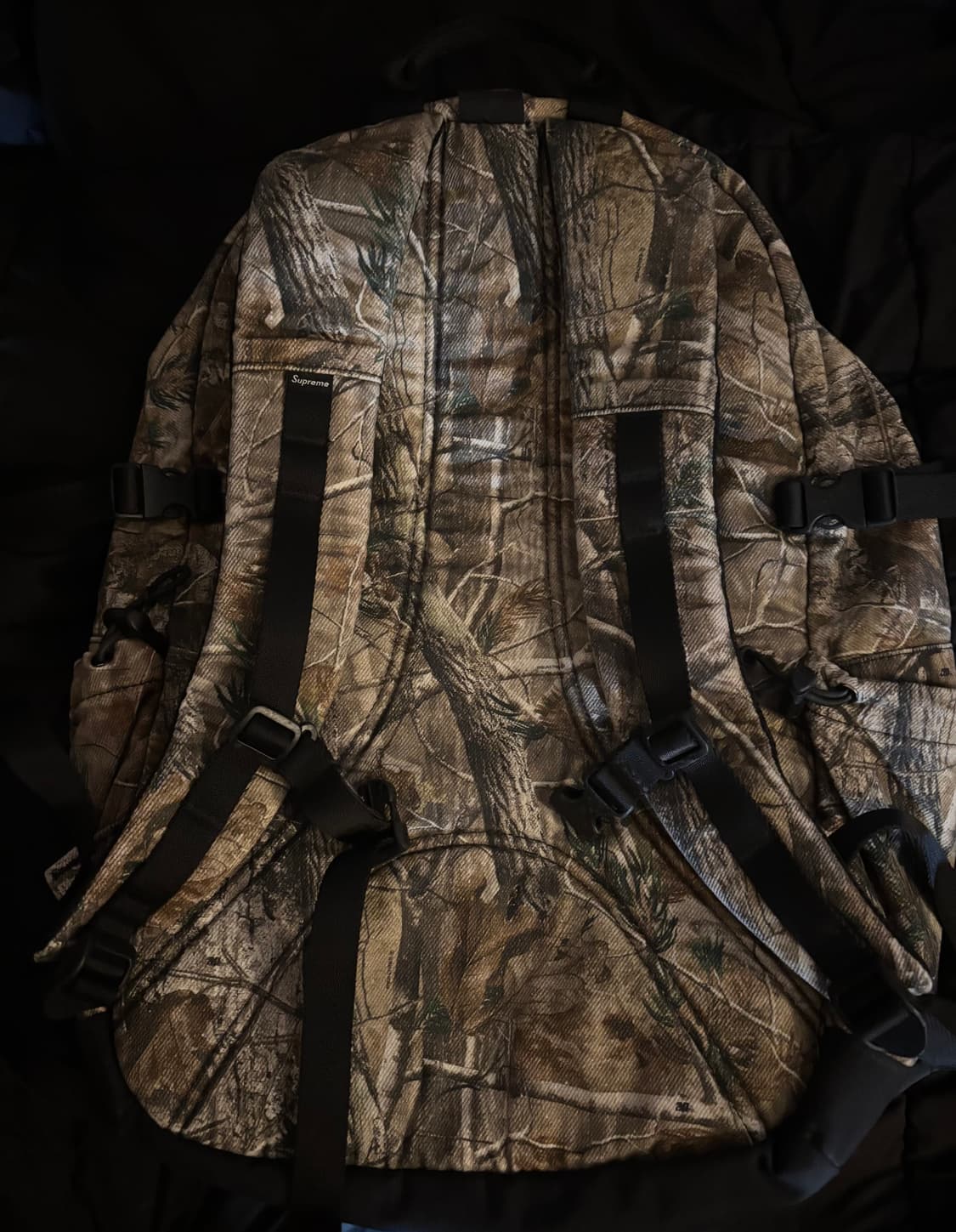 25fw 슈프림 리얼트리 백팩 상품이미지2