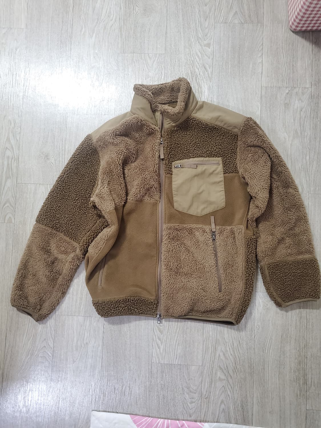 [M] 유니클로 x 엔지니어드가먼츠 플리스 후리스 자켓 브라운 상품이미지3